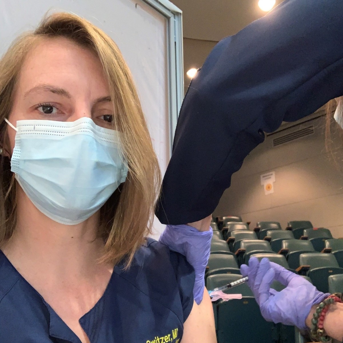 TJUHospital's tweet photo. Everyone has to do their part, and @jswitzermd is doing hers! https://t.co/OSaahvo7Lx