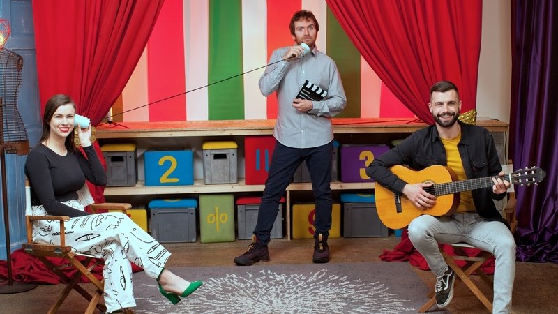 rte's tweet image. ✉️ #HomeSchoolHub is going old school, thanks to our friends at 
An Post, you can now send in your letters, drawings, poems or whatever you like to Clíona, Emer, John and Ray for free. No stamp required.

Home School Hub
RTÉ
PO Box 2021 | Freepost 2021
Dublin 4

@AnPostvox