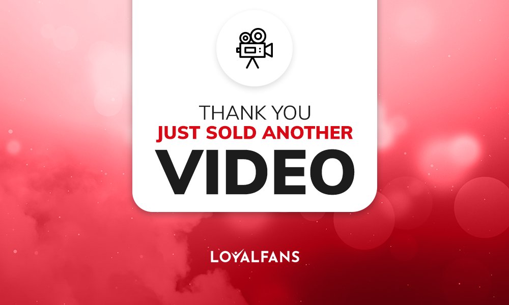 I just sold a video on #realloyalfans. Take a look here: https://t.co/HmdisW4C2J https://t.co/nFPNFh