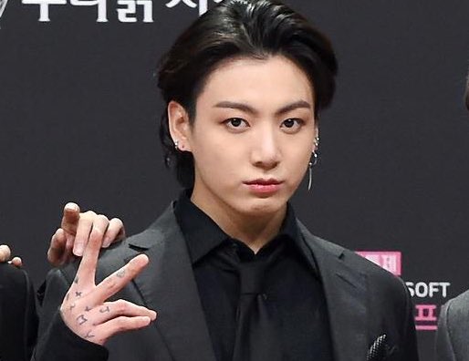 bffjeongguk's tweet photo. rockstar jungkook ⛓ https://t.co/kF5TroNkbi