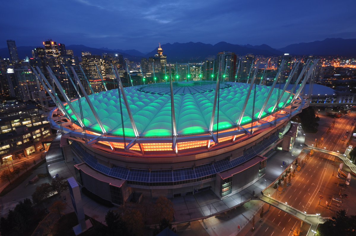 bcplace's tweet photo. BC Place will light up green, orange and blue tonight for Intestinal Malrotation Awareness Day 💚🧡💙 Intestinal malrotation is a condition that affects the positioning of a person's intestines within their abdomen. To learn more, visit https://t.co/w5StnR7NqU @MalroFoundation https://t.co/f8r5jsJWPA