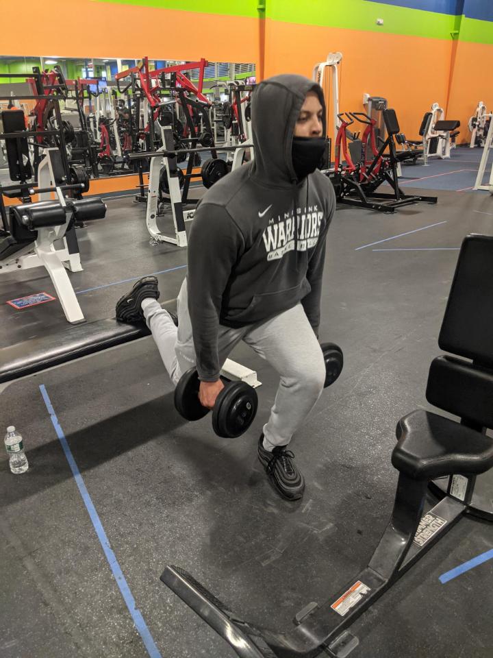 TMACK871's tweet photo. Double session today with @coachcrown1 @GS_Athletes doing track work and weight room. #nodaysoff #Tmack #trainingday #letthemplayny https://t.co/mfn7XdwnwO