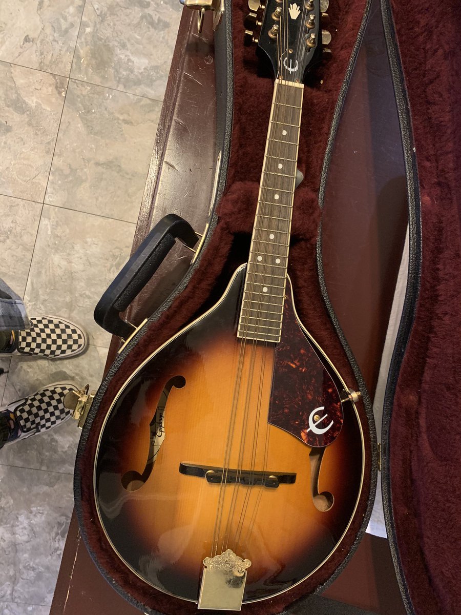 just wait till I pull up to your bitch with my mandolin