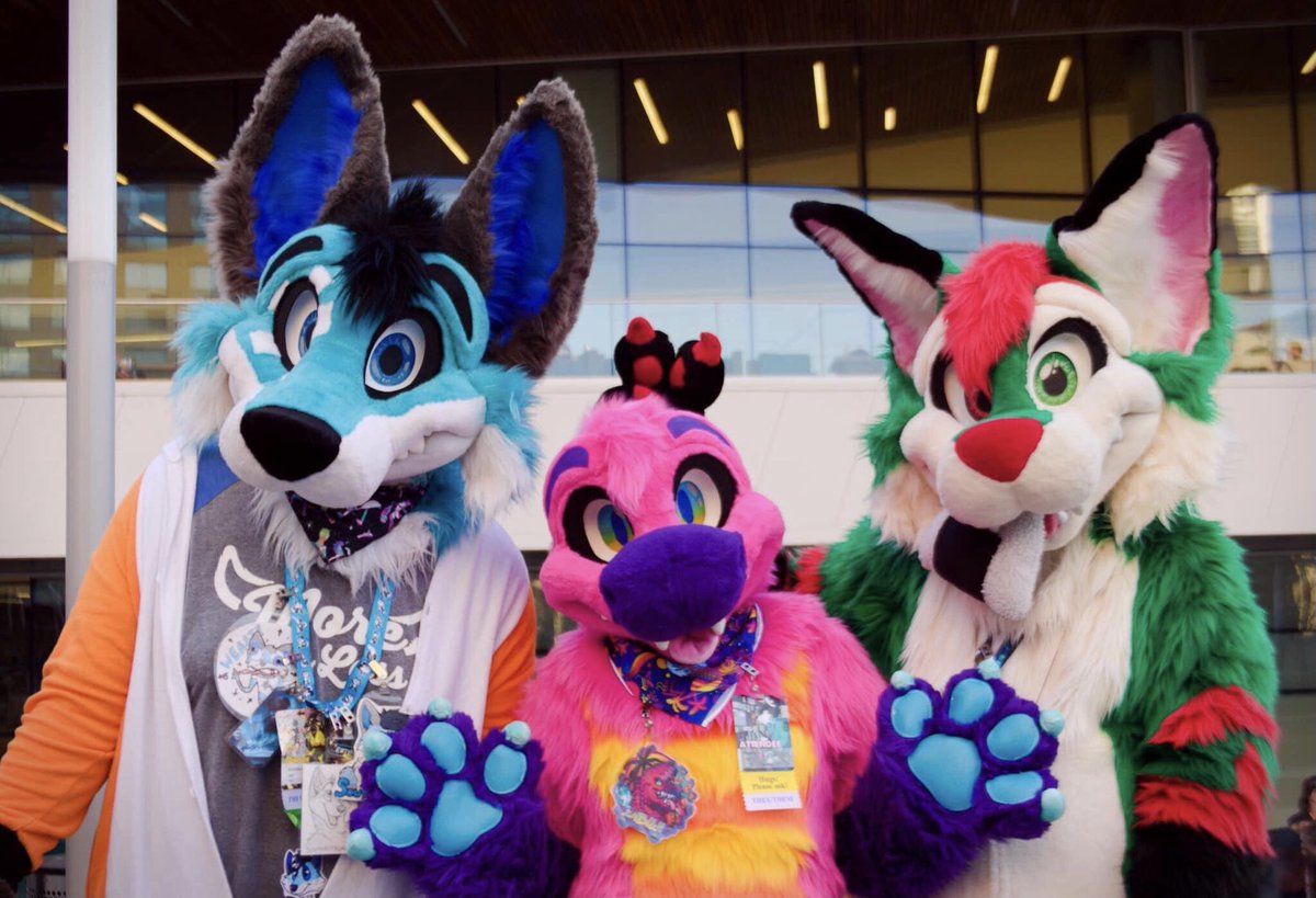 Ferwildir's tweet photo. I canβt believe @furcon was one year ago Q-Q I had so much fun and canβt wait to be able to attend fur cons & meets again ;u; πΎπ
#FC2020 #FurCon2020 https://t.co/KBx38xFTej