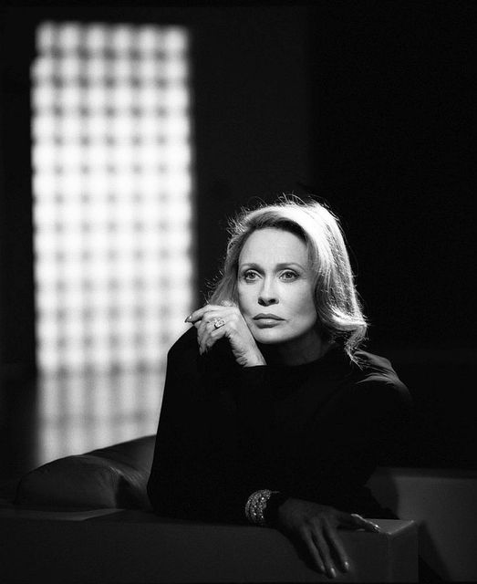 Happy Birthday to Faye Dunaway who turns 80 today!  Photo by Timothy White. 