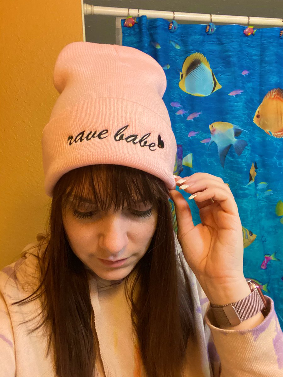 k_a_b_96's tweet photo. I finally got my @ravebabeattire beanie 😍😍😍 https://t.co/FnbR5Rh2up