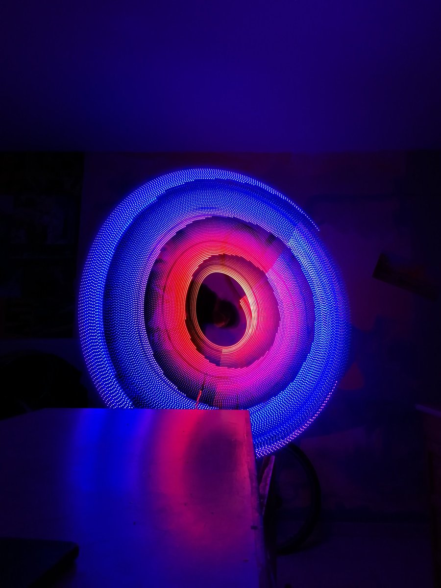 5ch4um1's tweet image. That&apos;s 2x72 leds. 
#fastled #pixelpoi 
:)