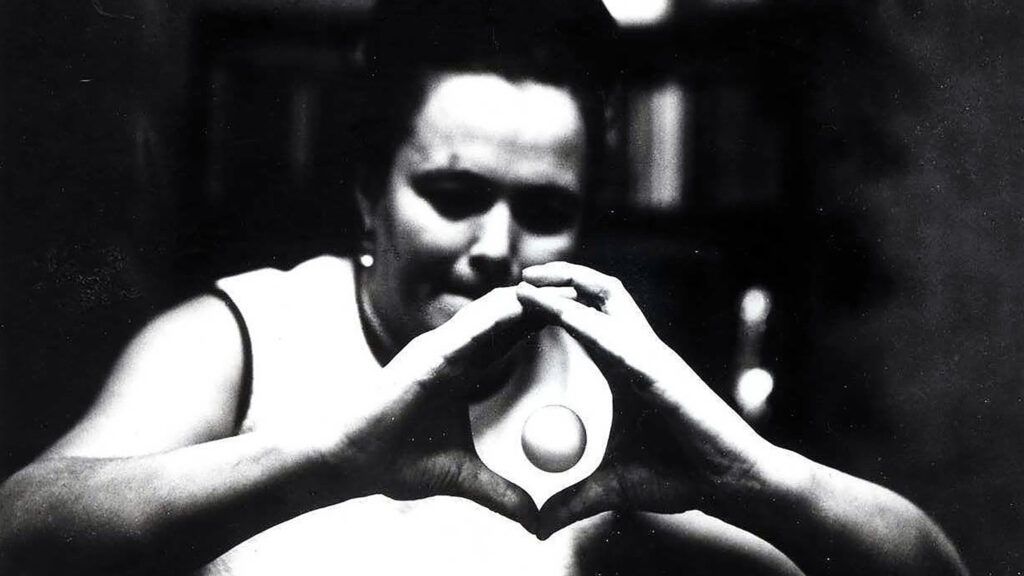 Nina Kulagina demonstrated an astounding ability to produce PK - Psychokinesis - upon demand.

Learn about her story and how it attracted the interest of a very powerful military.

buff.ly/3icC4HC