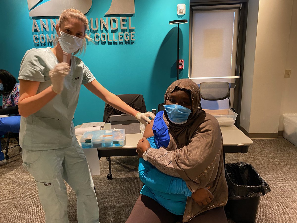 RegentHealth's tweet photo. #Differecemakers are among us! We are committed to offering our caregivers the opportunity to get vaccinated and protect them (and their clients) from this ever-spreading virus. BIG shout - out Mariama for stepping up and joining the fight. #OneRegent https://t.co/PAHcNk4aI6