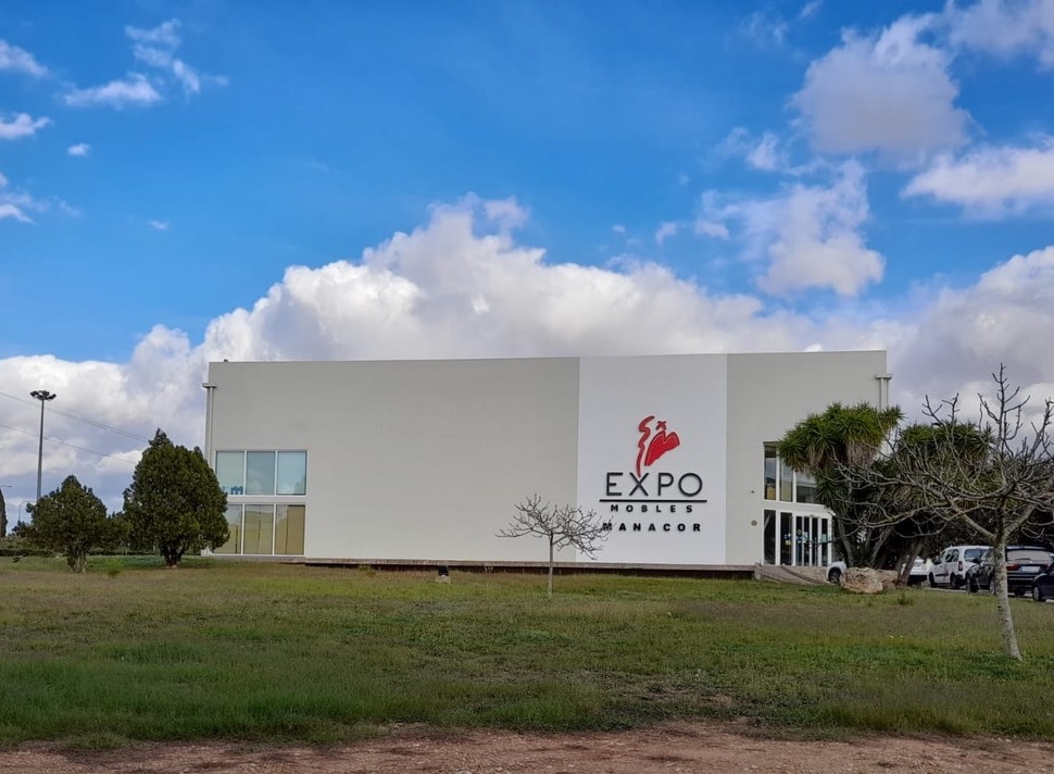 Reciclamas_'s tweet photo. ¡También ofrecemos nuestros servicios en las Islas Baleares! 🏖 Empresas, como Expo Mobles Manacor, ya confían en nosotros para la correcta gestión de sus #residuos. 🏅 ✅ ¡Únete al mundo del #reciclaje y nosotros nos encargamos de tus residuos! 😊

https://t.co/5SWqLkEkYY https://t.co/taC1sBQcQW