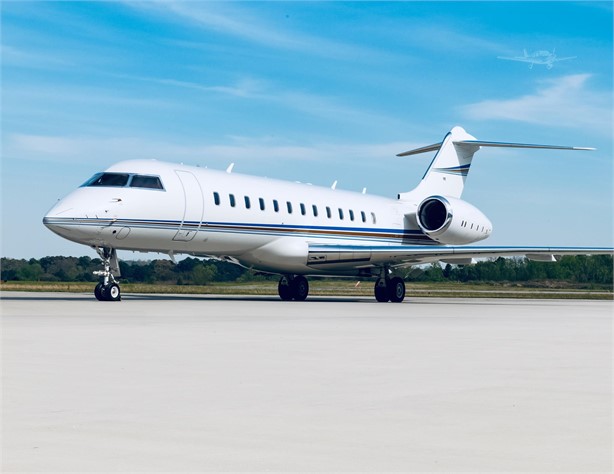 Controller's tweet image. 2004 BOMBARDIER GLOBAL EXPRESS For Sale
Offered by Amjet Aviation Company 

Rolls Royce Corporate Care, Rockwell Collins Venue CMS, Batch 3.4, FANS 1/A, RPN 4, TCAS with Change 7.1, &amp;amp; More!

#ControllerAircraft #Bombardier #BombardierGlobalExpress

bit.ly/3ifygFp
