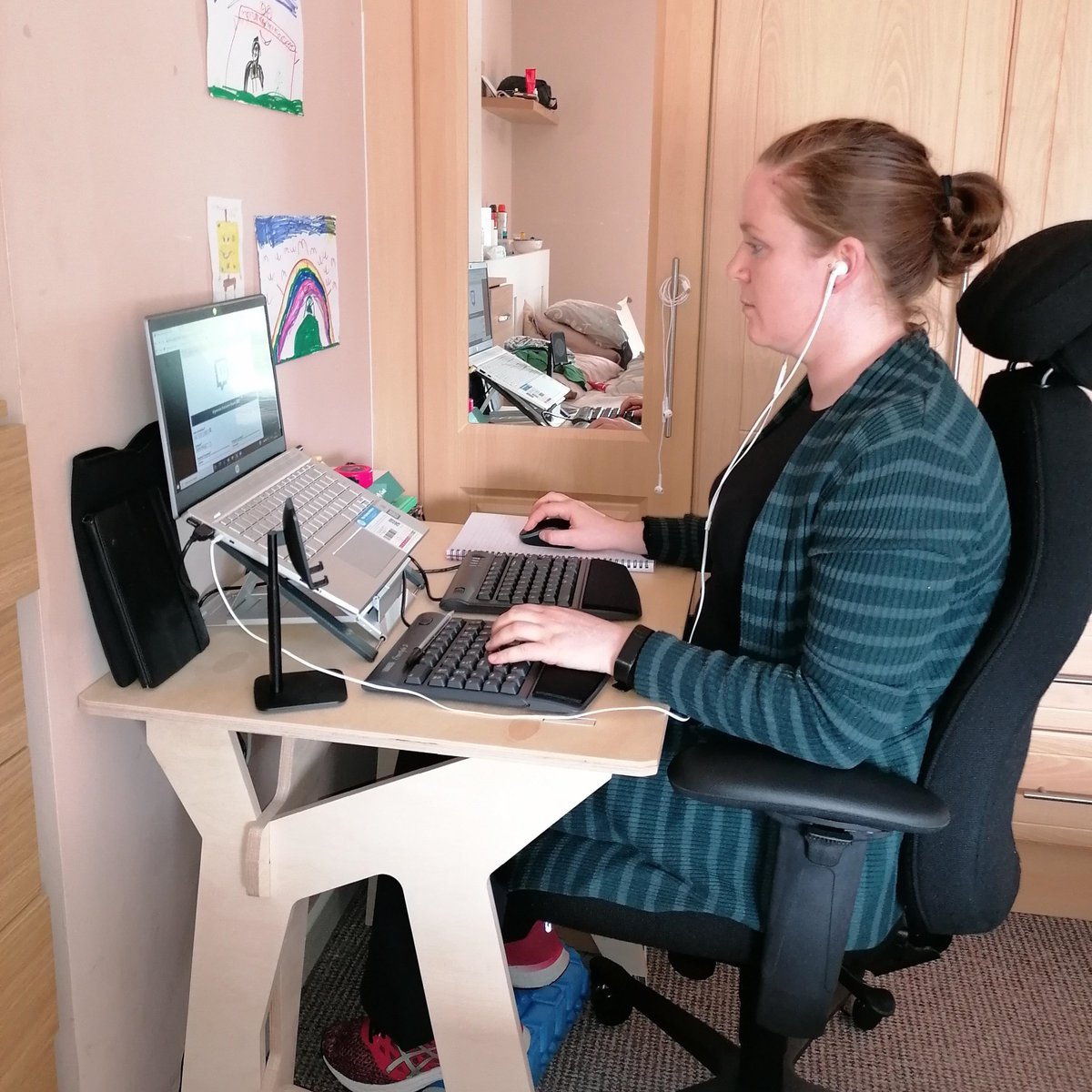 Covid has changed how most of these assessments are now completed, moving from face to face to virtual, using video calling platforms. 
#LouthChat #BoyneErgonomics