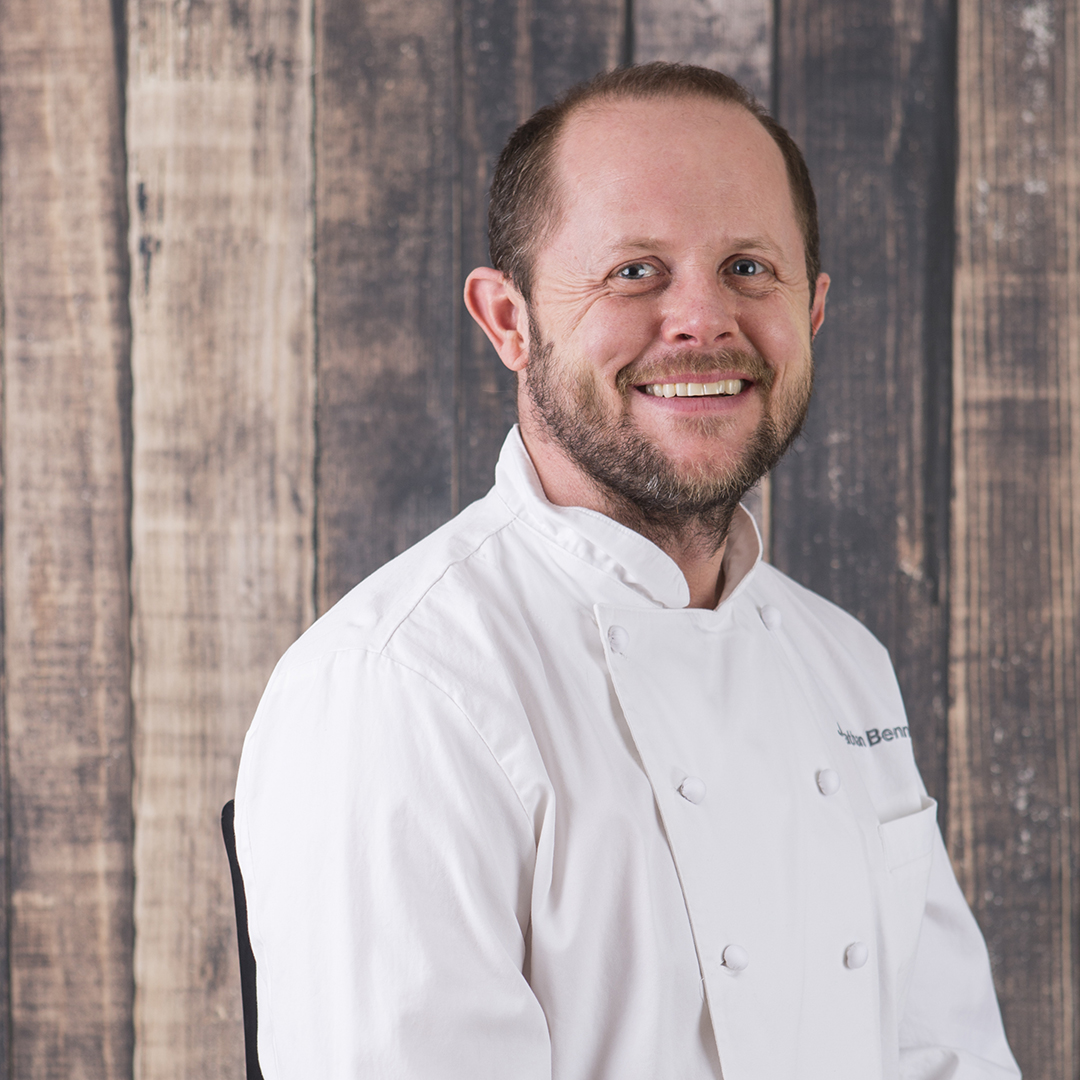 AdamsReserve's tweet photo. Join our own Chef Jonathan for a virtual cooking class featuring Adams Reserve! Learn a great new recipe &amp; benefit  @CleFoodBank at the same time! https://t.co/Tl23hKS6yH
#cookingclass #zoom #masterclass #chefclass #wefeedcle #chasetheflavor #cookingathome #adamsreservecheddar https://t.co/nof0O2Xg2r