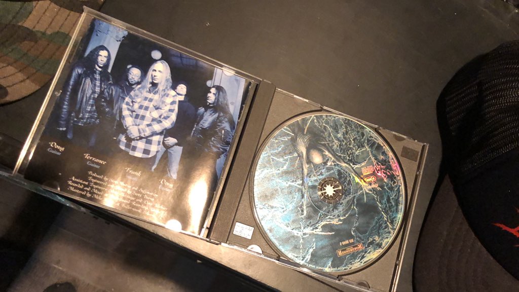 brandonboofdown's tweet photo. first press #LIDM https://t.co/xeNlLOQL6W