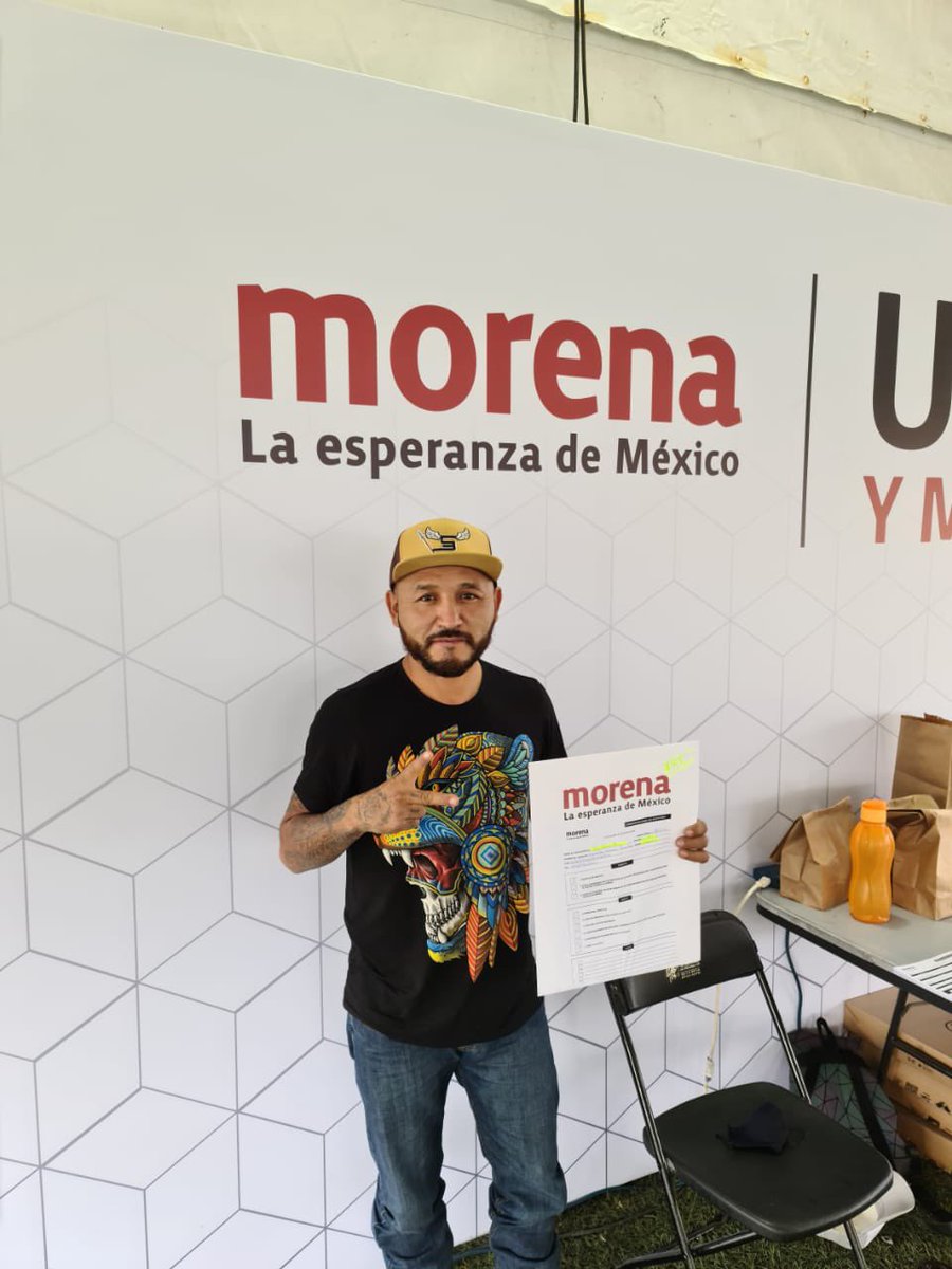 mijisoficial's tweet photo. Banda, me registré para ser Diputado Federal

No, no es el hueso!; me conocen, saben que temas defiendo, que me meto hasta la cocina para pelear por los derechos, para que se sienta la diferencia en las calles.

¡No criticamos sin aportar, ni proponemos sin actuar!✌🏽😎 https://t.co/2bqPI1jwTp