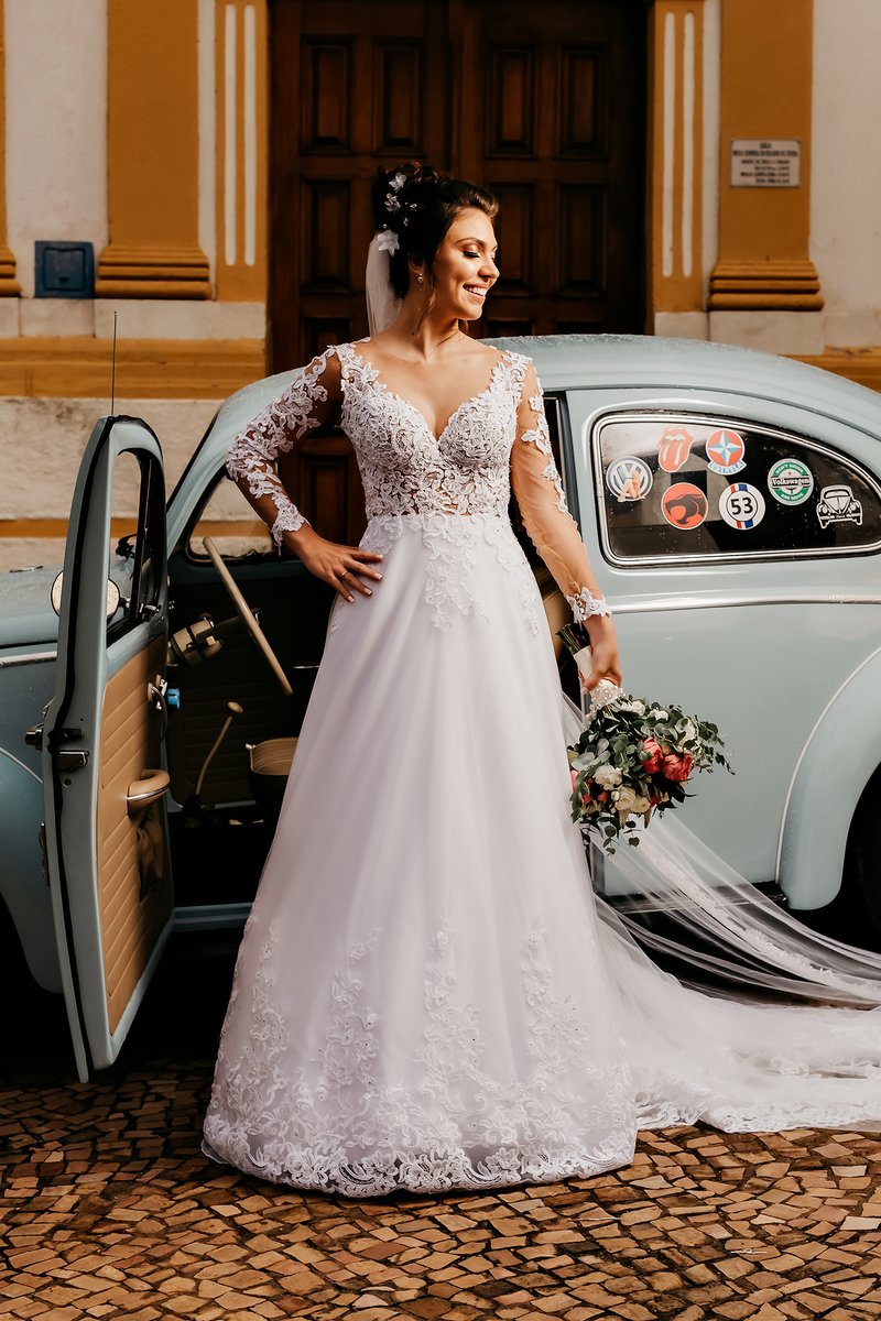 JaderFotografo's tweet photo. Sim!!!
A noiva @thacruz_ chegou lindamente nesse fusca azul. Que tudo!!!!
#jadermoraisfotografia #casamentocampinas #casamento #fotografocasamentocampinas ##fotografiadecasamento #noivasitatiba #casamentoitatiba #viavittaeventos #amorporfusca
#fuscaazul #fuscabrasil #fusca https://t.co/wBaNtx2xbk