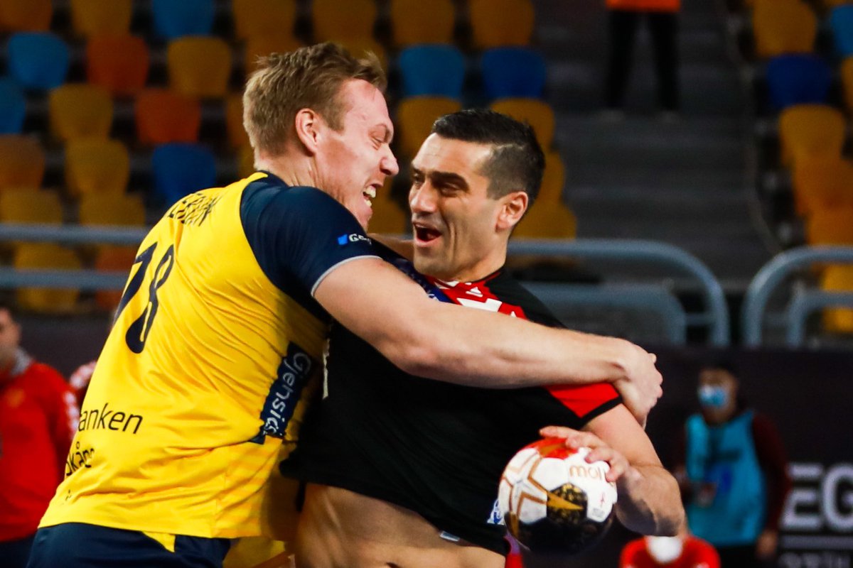 22 years later, he’s back to the land of the Pharaohs. Legend. 

<a href="/LazarovKiril7/">Kiril Lazarov</a> 🇲🇰
#Egypt2021