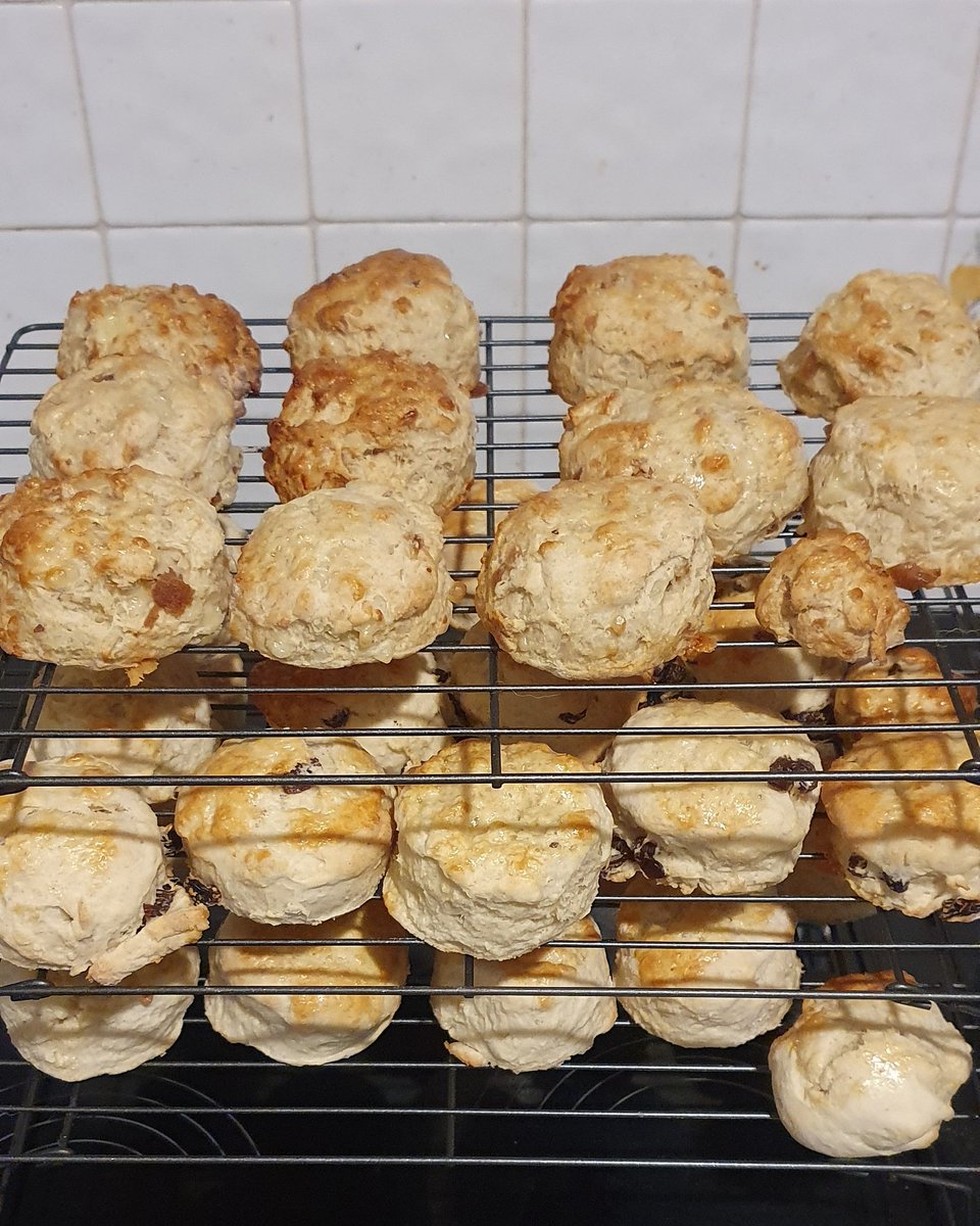 Treats for #teamicu tomorrow #baking #scones #clottedcream  #cheesescones #midyorks