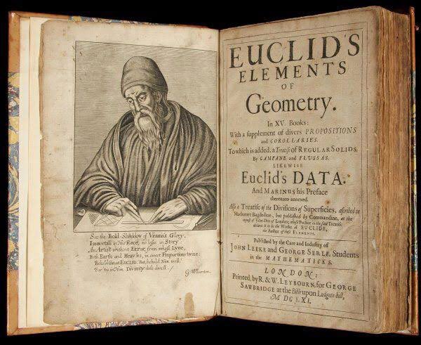 As antigas escolas gregas de ensino por meio dos pitagóricos documentavam a geometria geomântica conhecida pelos adeptos orais. A geometria de Euclides codificou muito desse conhecimento que por sua vez foi transmitido para a cultura árabe por meio da biblioteca alexandrina.