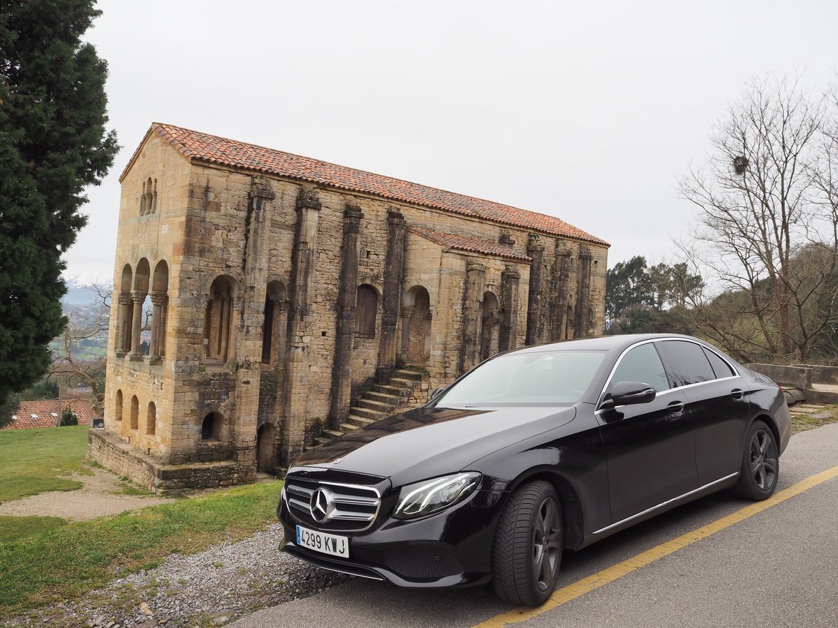 ConfortAutos's tweet photo. Confort Autos #Galicia en #Oviedo. 

Seguimos recorriendo España!!

Os dejamos una imagen de hoy con nuestro vehículo con la iglesia Santa Maria del Naranco. 

#travel #viajar #nieve #asturias #VTC #invierno #Tour #filomena https://t.co/ZiGX3AuDGx
