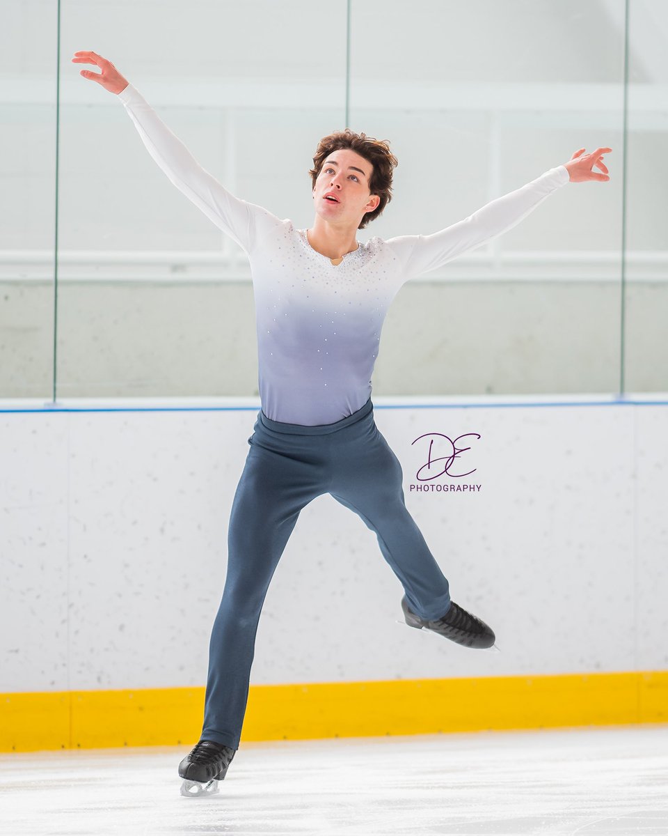 DanielleEPhoto's tweet photo. Challenge Part 2 (aka the final event of the season) starts tomorrow! Which event are you most excited to watch?
⛸ Matthew Markell
📍 Skate Ontario Challenge Hub - Milton
📷 Danielle Earl
#danielleearlphotography #MatthewMarkell #challenge21 #défi21 #figureskating https://t.co/pznC9A8IUi