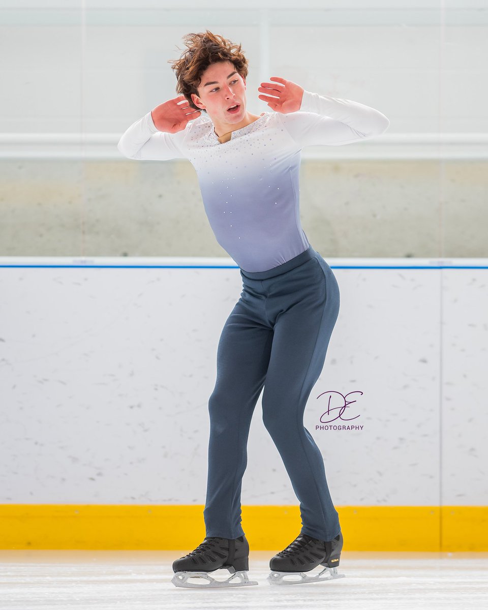 DanielleEPhoto's tweet photo. Challenge Part 2 (aka the final event of the season) starts tomorrow! Which event are you most excited to watch?
⛸ Matthew Markell
📍 Skate Ontario Challenge Hub - Milton
📷 Danielle Earl
#danielleearlphotography #MatthewMarkell #challenge21 #défi21 #figureskating https://t.co/pznC9A8IUi