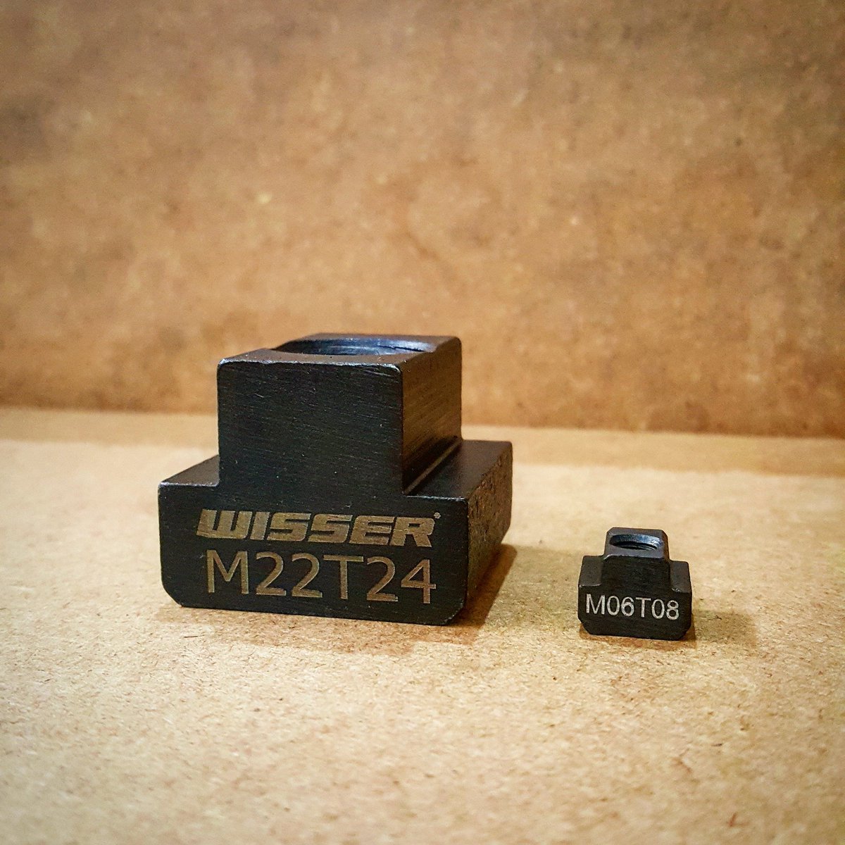 T Kanal Somun Çeşitleri 
T Pabuç
T Slot 
#wisser #kalıpbağlama #plastikenjeksiyon #plasticinjection #moldclamp #pres