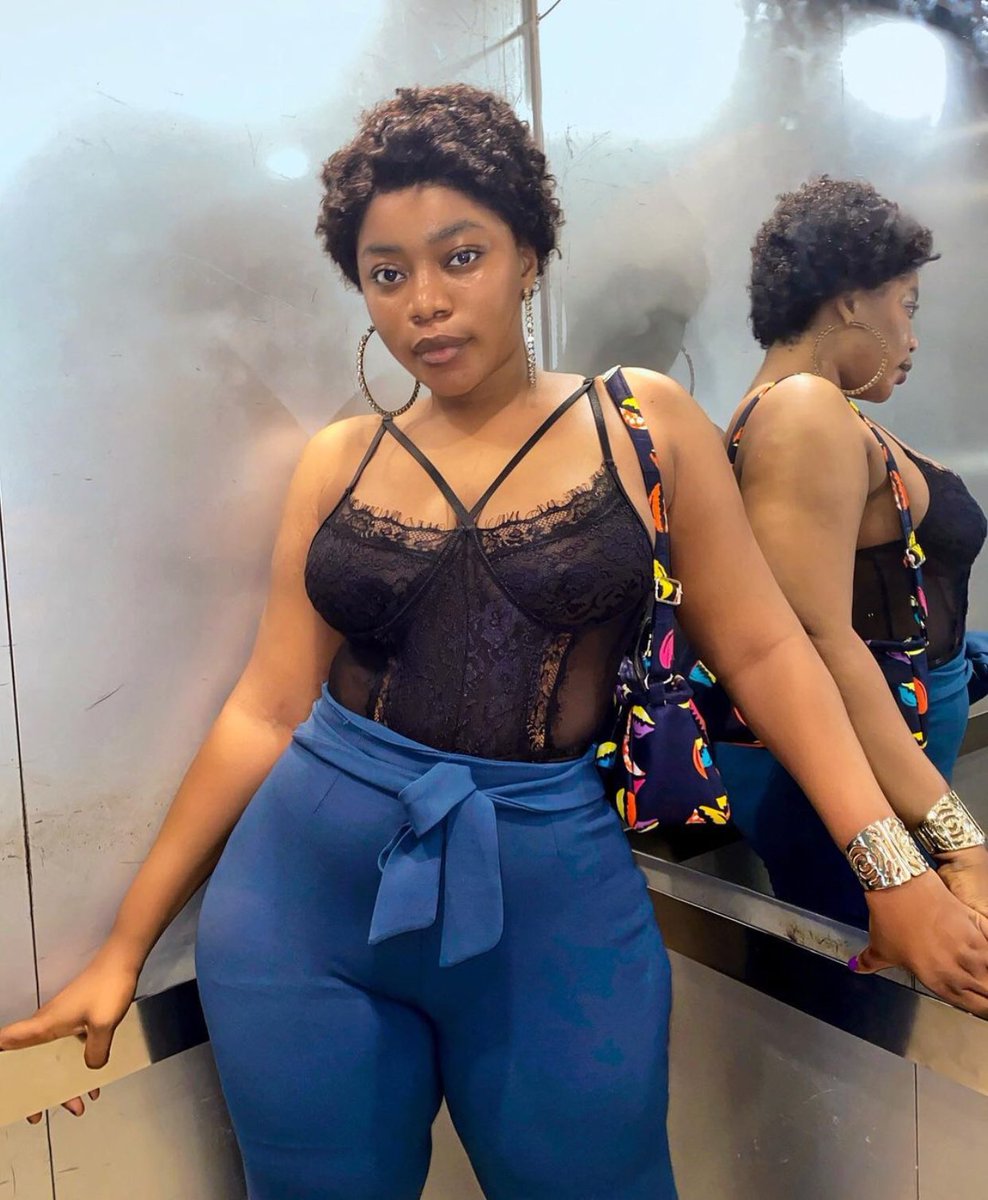 queenashmusy's tweet photo. Your fav queen is back on Twitter ladies and gent, let run it up one time. #lagosfather https://t.co/NWJckfsUAA
