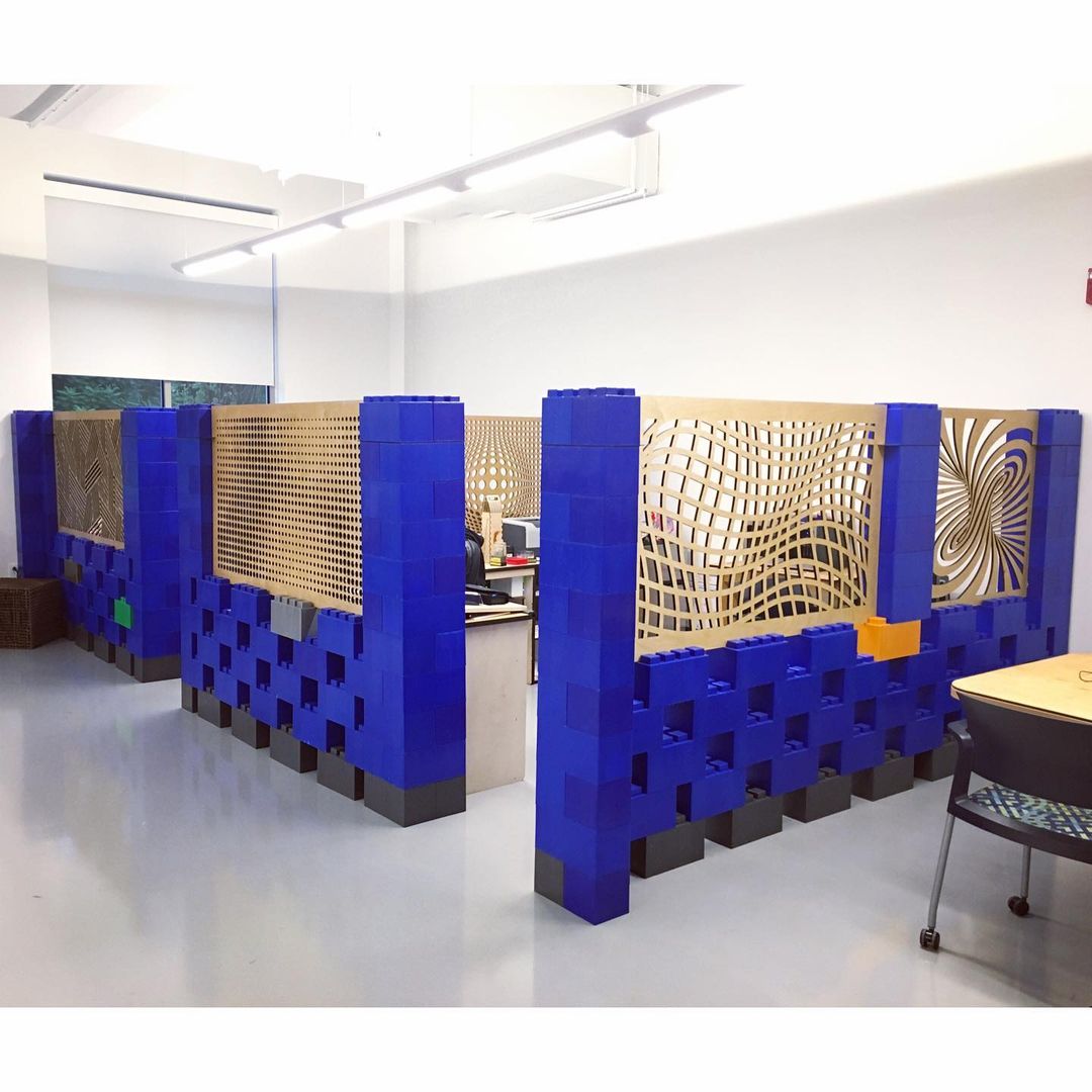 EverBlock's tweet photo. We love when clients surprise us with unique builds and creations. These custom modular cubicles are so innovative!
#innovativeideas #cooloffice #designaward #officedesign #modularwall #officewall #officedividers #modularbuildingblocks #coolcubicles #lasercutting #coolspaces https://t.co/c0pcZO1rY6