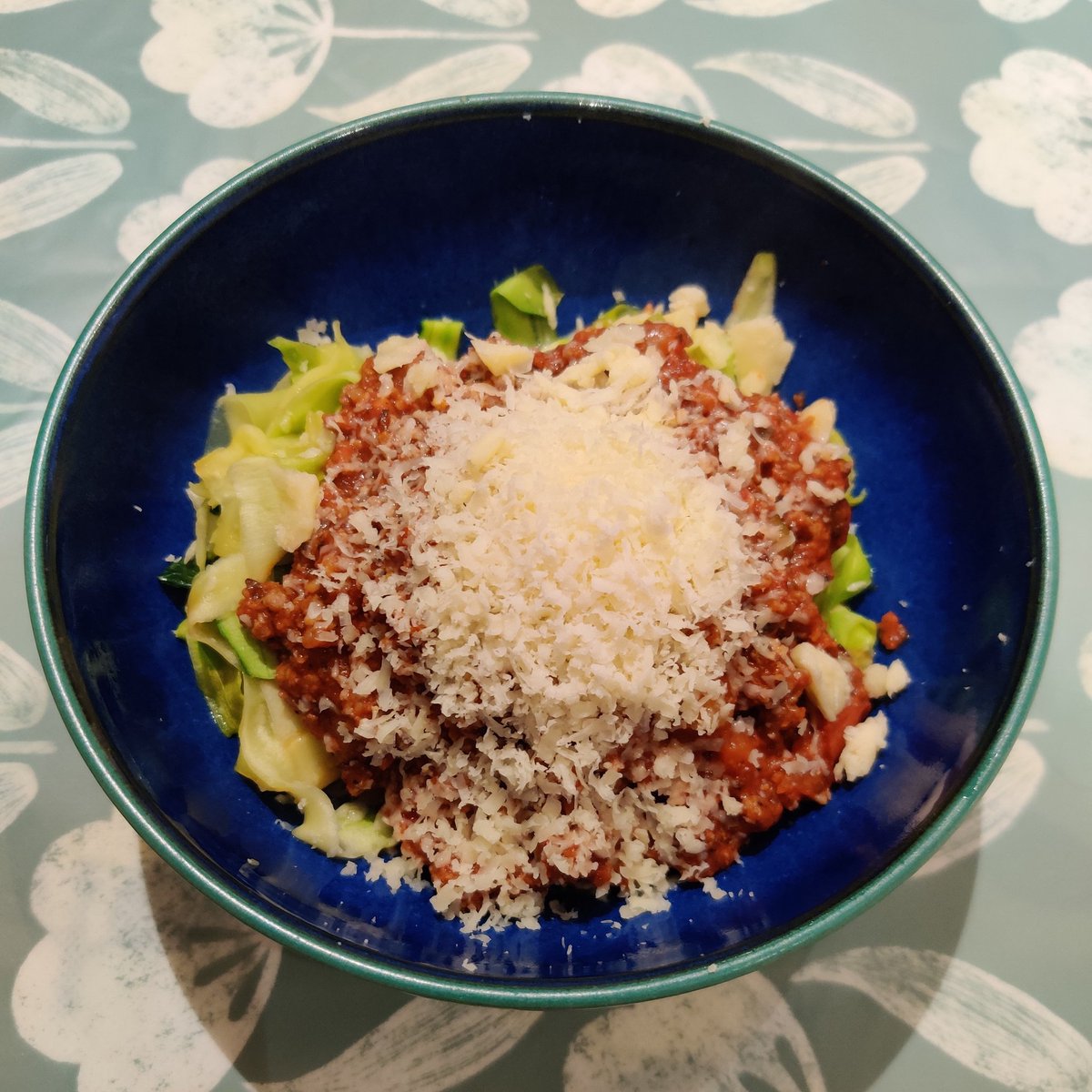drgandalf52's tweet photo. Courgette tagliatelle with bolognaise sauce.
So yummy.
#halalketo #ketouk https://t.co/820wb0R2Ta