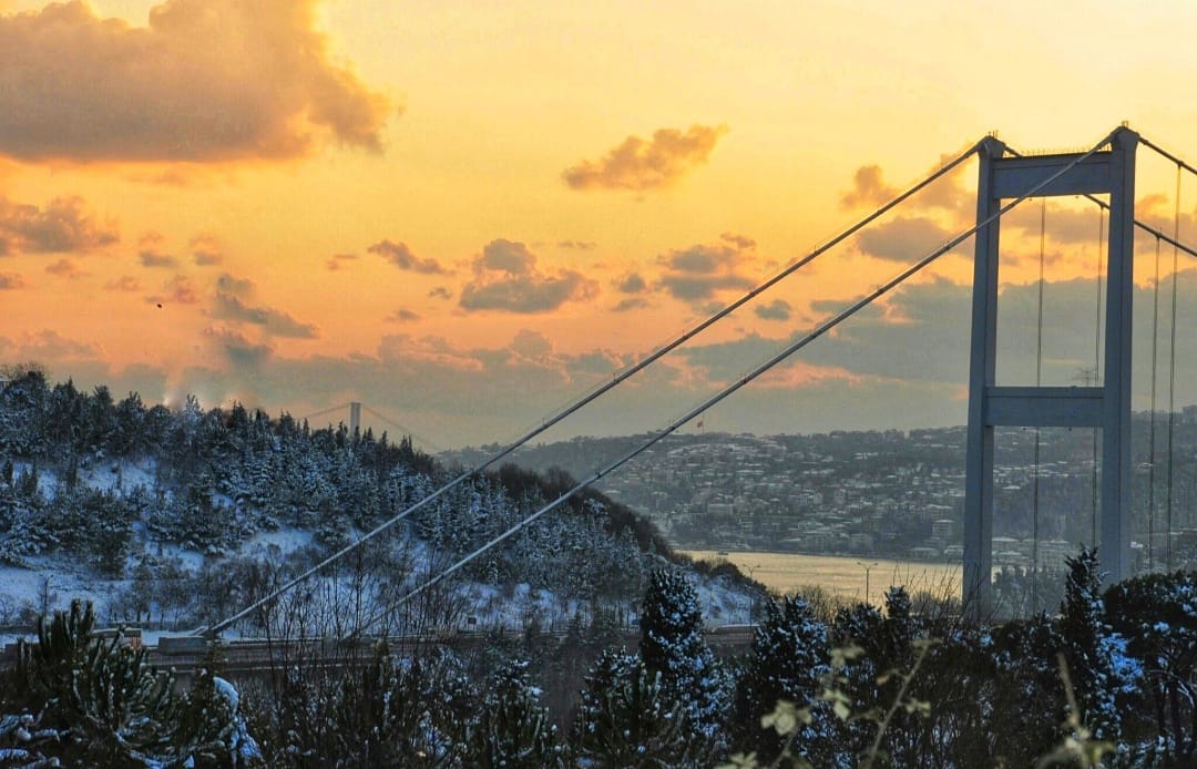 Karlar altında istanbul ☃️ 
#tbt #istanbul #fotograf