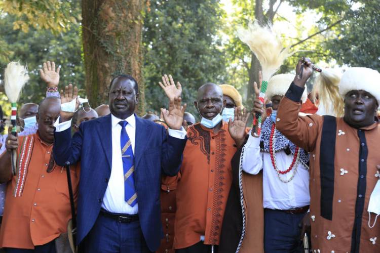 KenyaEarning's tweet photo. Raila changes strategy in bid to woo Mt Kenya vote https://t.co/5pTVOA5PqG https://t.co/0lQtgWr8u8