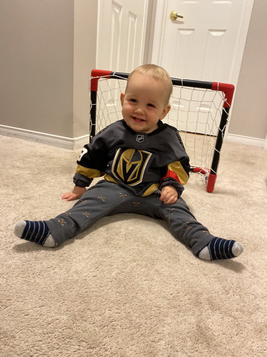 Greschuk29's tweet photo. Blake wants to wish the @GoldenKnights &amp; @RosatiMike good luck in their opener tonight! Thanks for the new jersey Uncle Rosy!! https://t.co/4aO8wSCf3B