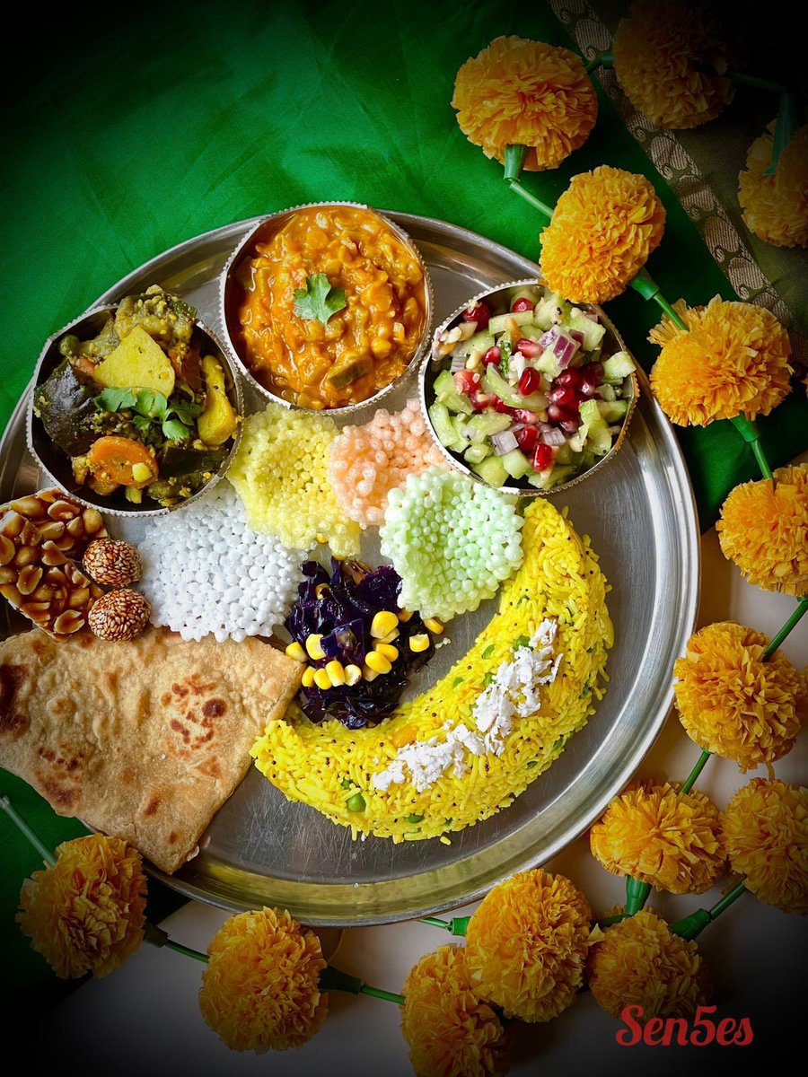 Sen5_es's tweet image. Makar Sankrant Thali/ Bhogichi Thali (भोगीची थाली) #followsen5es #MakarSankranti #MakarSankranti2021 #Lohri2021 #delicious #thali #easyrecipes #quickrecipes @paleobyleo @justthefoodporn @TemptingFoodNow @GreatFoodtribe @Food4lovers @PointVillage @foodiideas1 @NDTVFood #yummy