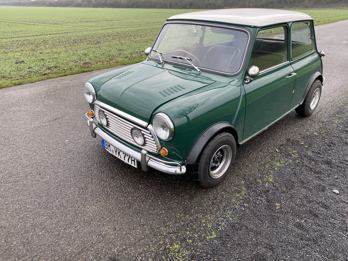 Karsten_Meier's tweet photo. My project Mini 2.0 finally crossed the finish line #proud #austinmini #rover #classicmini https://t.co/rFQE1lwVpc