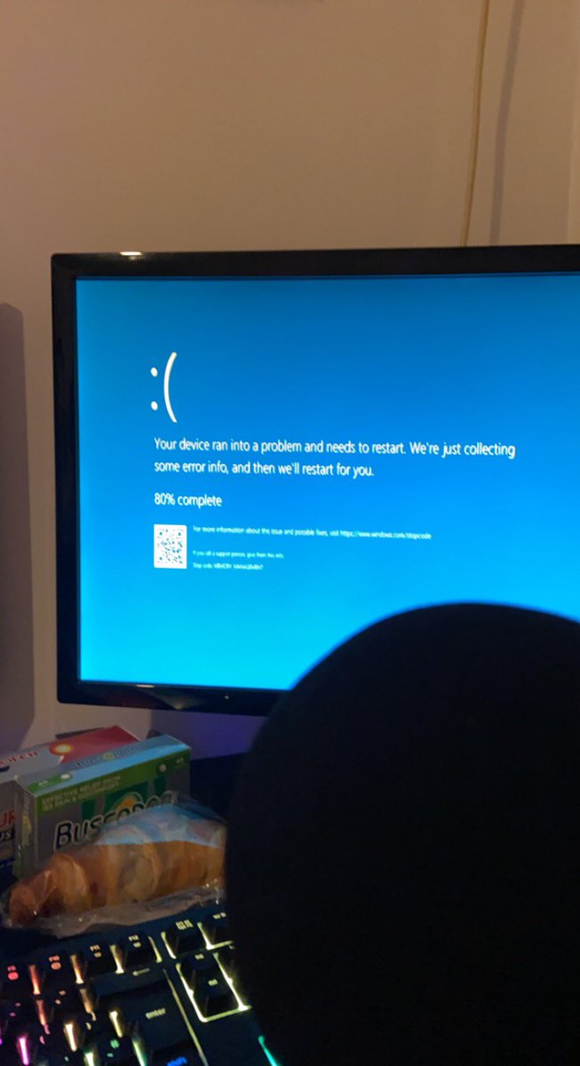 11ashleah's tweet image. When your pc does this in the middle of a stream and you where feeling really confidant...... #smallstreamerproblems #twitch #twitchstreamer