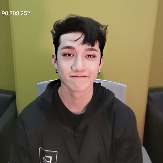 🐺 hourly bang chan (@hourlychris) on Twitter photo 