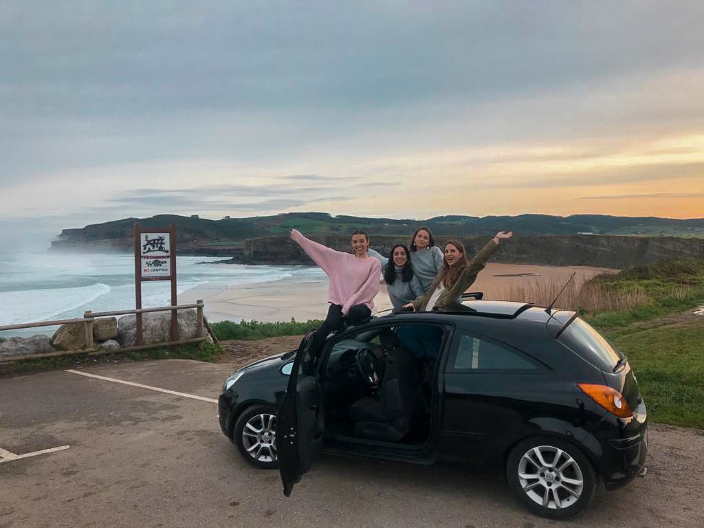 TukideMartuki's tweet photo. Real que me encantaría volver ahora mismo ,

@piedadmerc me has puesto melancólica 😿

Os echu de menus 💜

@Paaula497 @AndreaNoguera11 https://t.co/Nq15PBI6sr