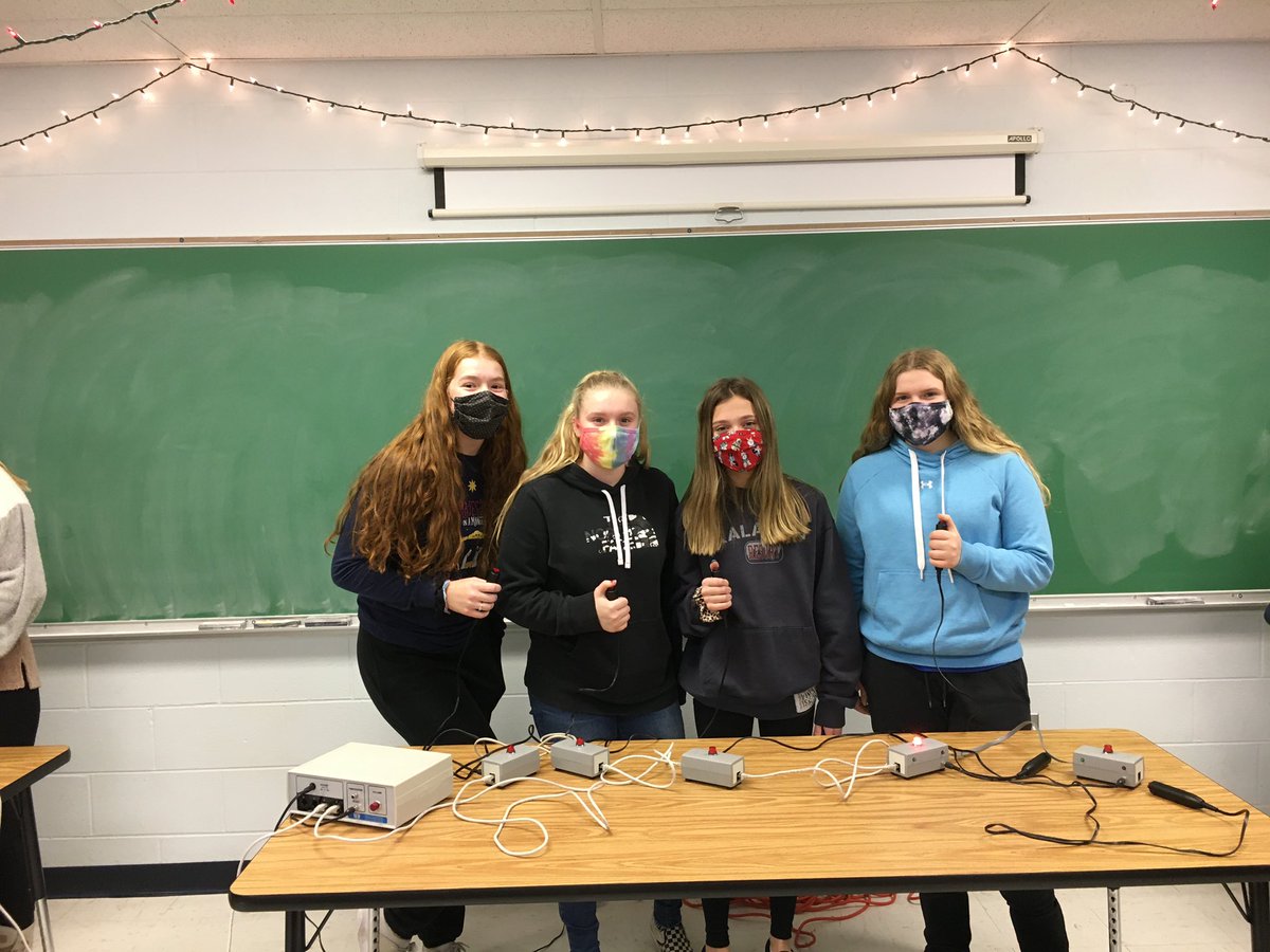 CHSstucrew's tweet photo. At Thursday’s stuco meeting we found out who is smarter than a 5th grader. In the first match the sophomores outsmarted the freshmen and the seniors were outsmarted by the juniors in the second match. In the championship match the sophomores took home the win! Fun was had by all! https://t.co/J2o75vtjvf