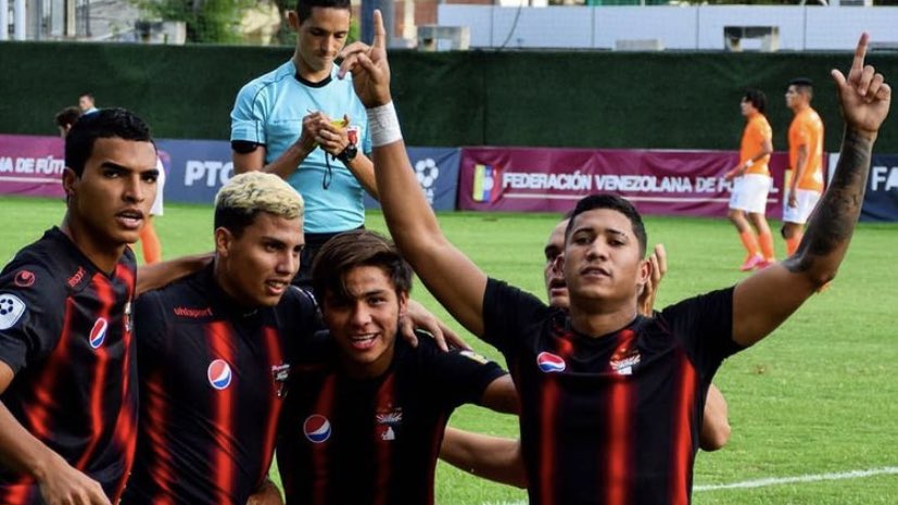 After extending his contract at Deportivo Lara for 2 years yesterday, Vargas will move to  #FCDallas on loan with an option to buy clause.He had the 2° highest  @InStatFootball rating in Liga  #FUTVE in 2020 (260) – Robert Hernandez was top (277) – scoring 5 & assisting 3.  #venex