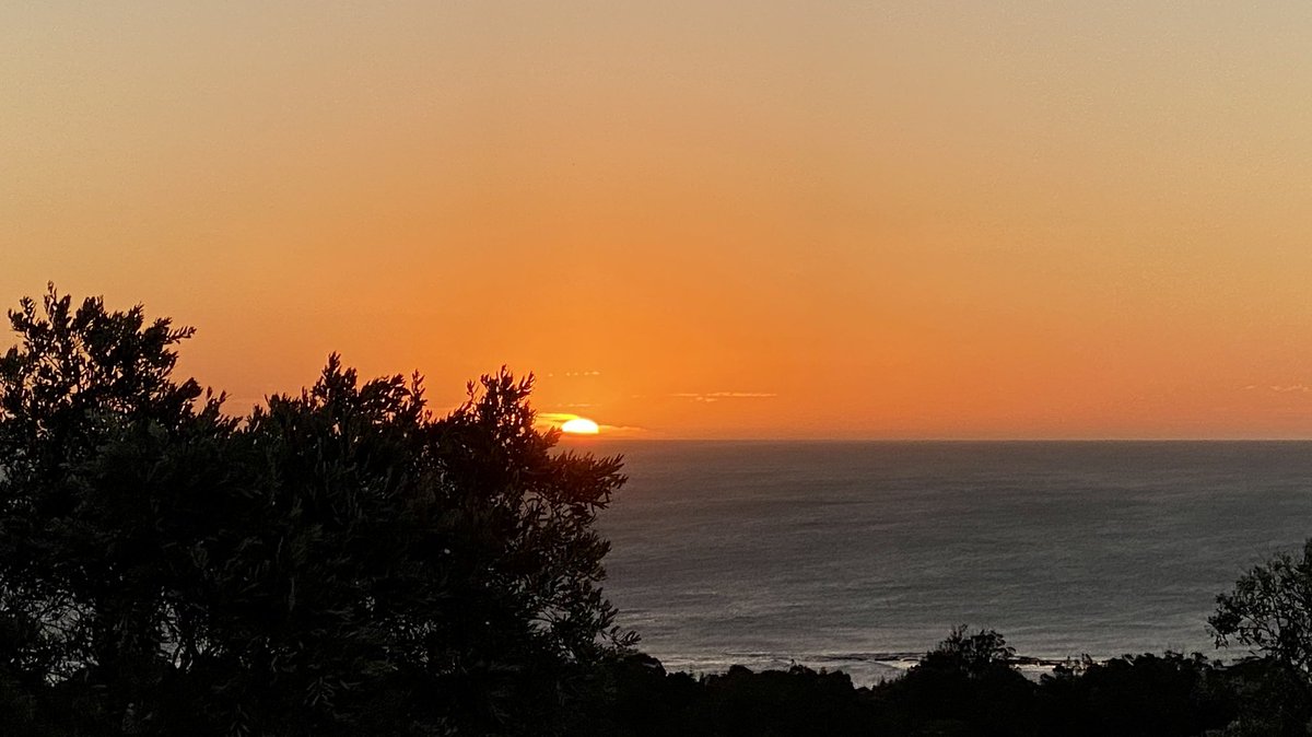 PAOLA_FIEGE's tweet photo. 🥶Otro congelado #atardecer de #verano?
#Sunset #PlayaVerde #Uruguay 🇺🇾#Skifire #MisFotos #TwitterNatureCommunity @StormHour @boleadorcharrua @chematierra @uruguaypostales @PuntadelEsteS @ThePhotoHour @LensAreLive @StormHourMark https://t.co/Aq0MLNzN1b