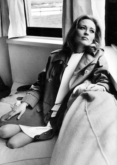 Happy Birthday Faye Dunaway 