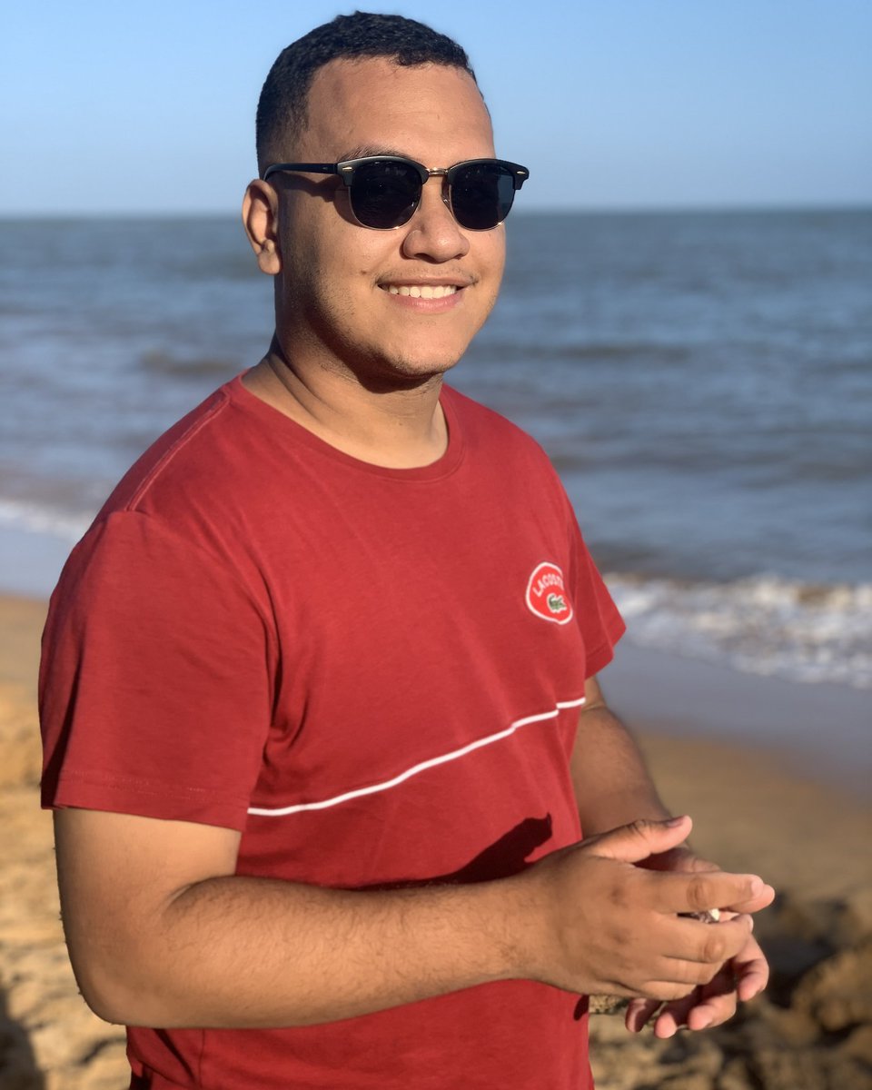 Guilhermd2's tweet photo. O sol... ☀️ https://t.co/3mIbgYpgjH