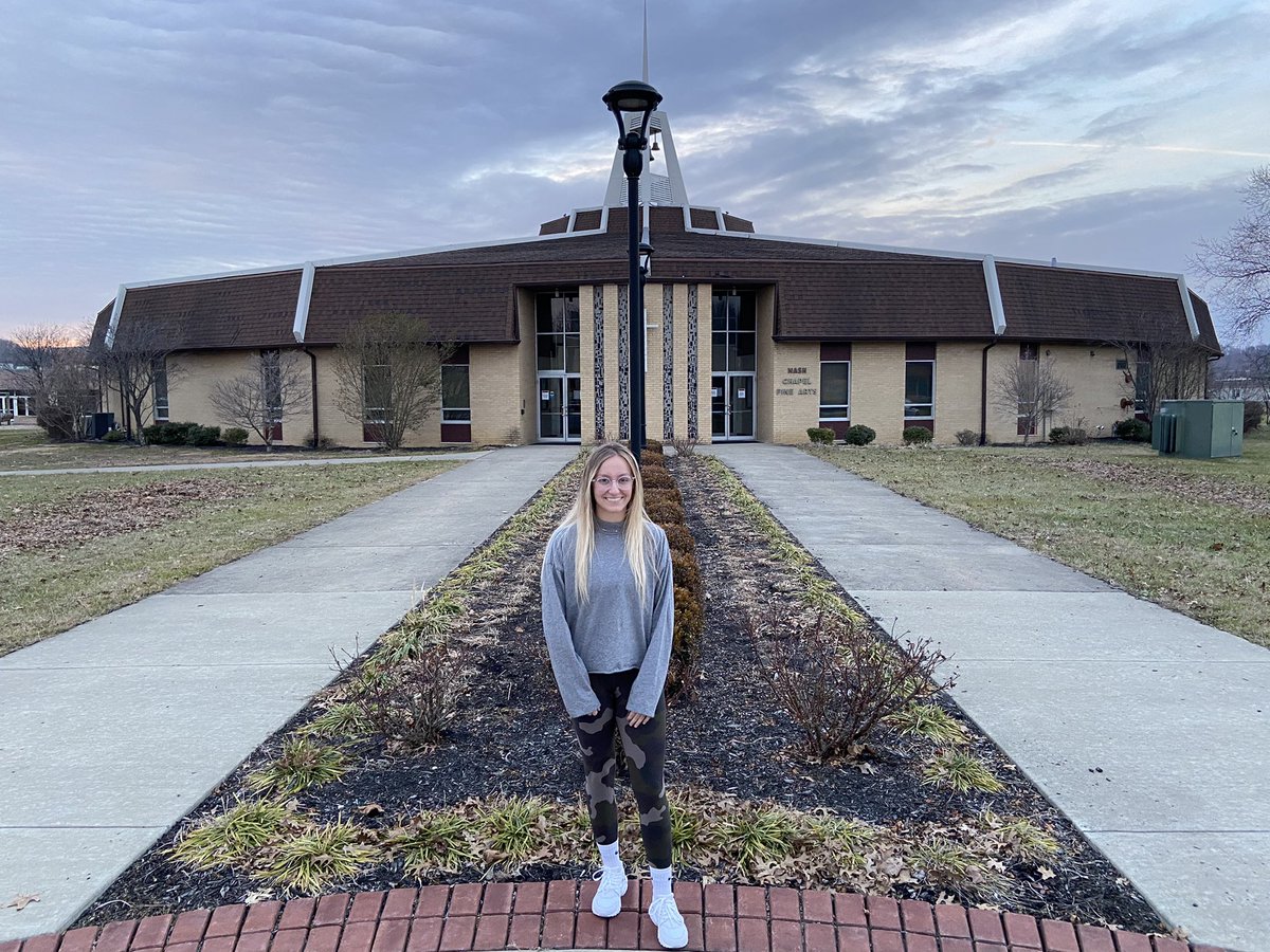 _jenkinsava's tweet photo. Very proud to say I’ve received my first offer from @GoKnightsSB !🤍❤️ https://t.co/etGpOL0IJX