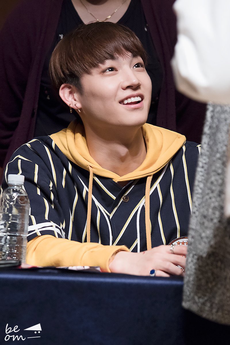 jaebeom looking at ahgases: a thread