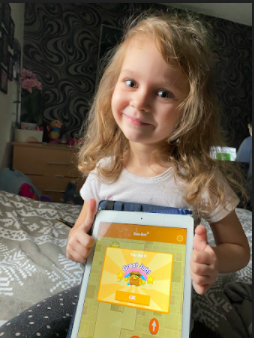 MissLinsleyHMPS's tweet photo. Turtles have been really getting into their #coding today! What super young coders they are 🌟 💻 #computing #googleclassroom #onlinelearning #EYFS We use 2 great apps #beebot & #codingsafari + @codeorg 👍@HerbMorrPriSch https://t.co/8aZCYynS4G
