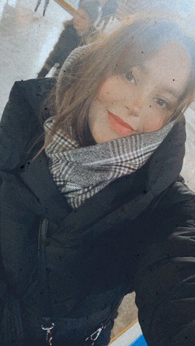 viktoria_05__'s tweet photo. А каток оказался не таким плохим, как мне казалось🥺 https://t.co/GpnpBe67gm