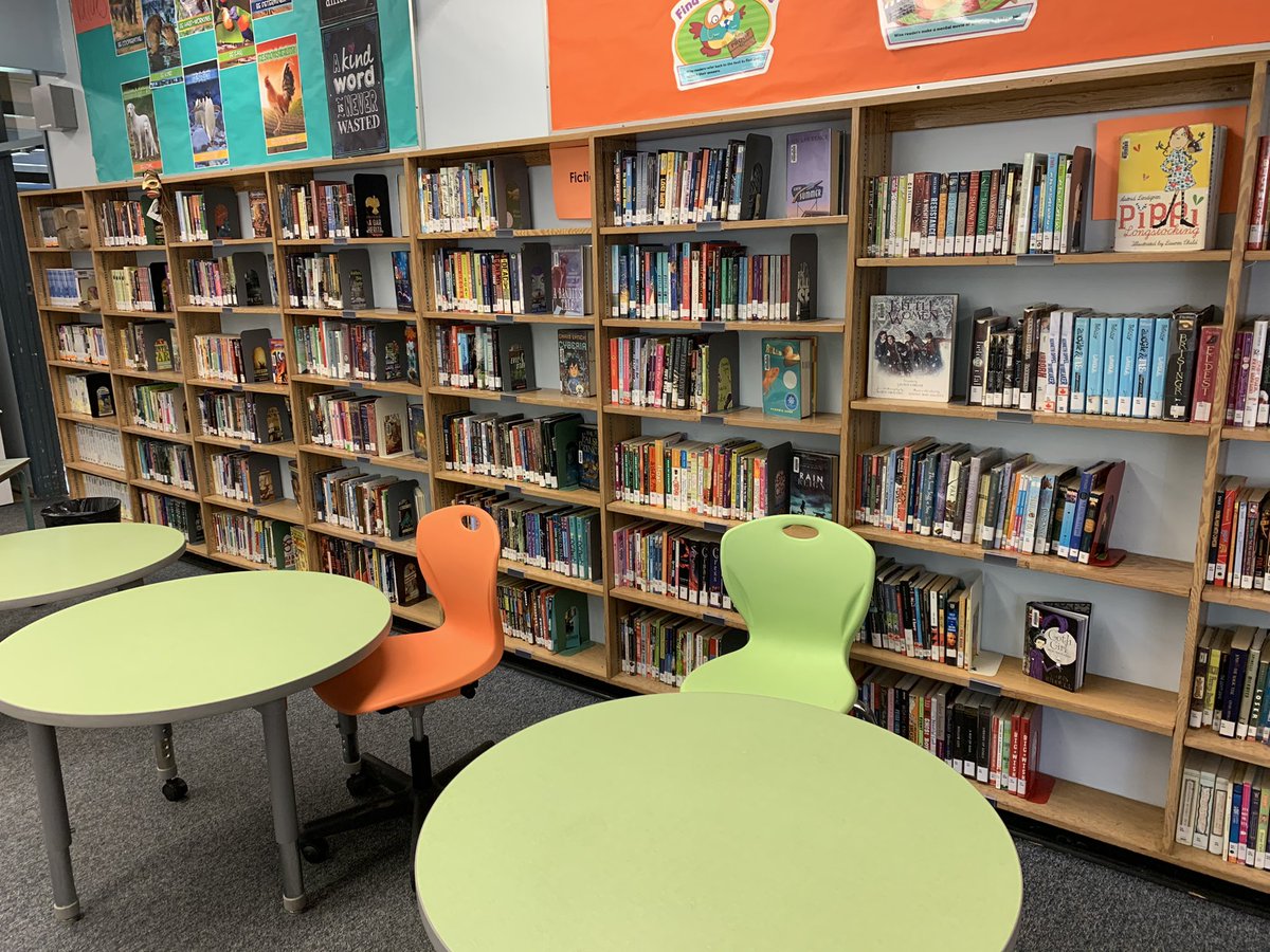 alapointe_'s tweet photo. Exciting to visit TL Lisa Sutherland at Old Yale Road Elem to see the result of her hard work “ship-shaping” the collection. Ss now can surely find their next favourite book! Check out the signs 😍 #llcsofsurreyschools #sd36tl https://t.co/aqrL1iT2vp