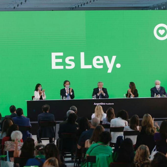 deborafilc's tweet photo. #EsLey2020 https://t.co/xH2jU1LJ10