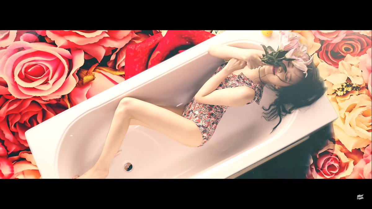 ferdz_Evans's tweet photo. #Perfume by #Yubin, #Pluhmm by #HATFELT, and #Gashina by #Sunmi. #WonderGirls in bath tubs. Stream Perfume https://t.co/5XMgw5x8le https://t.co/95luPAvKia